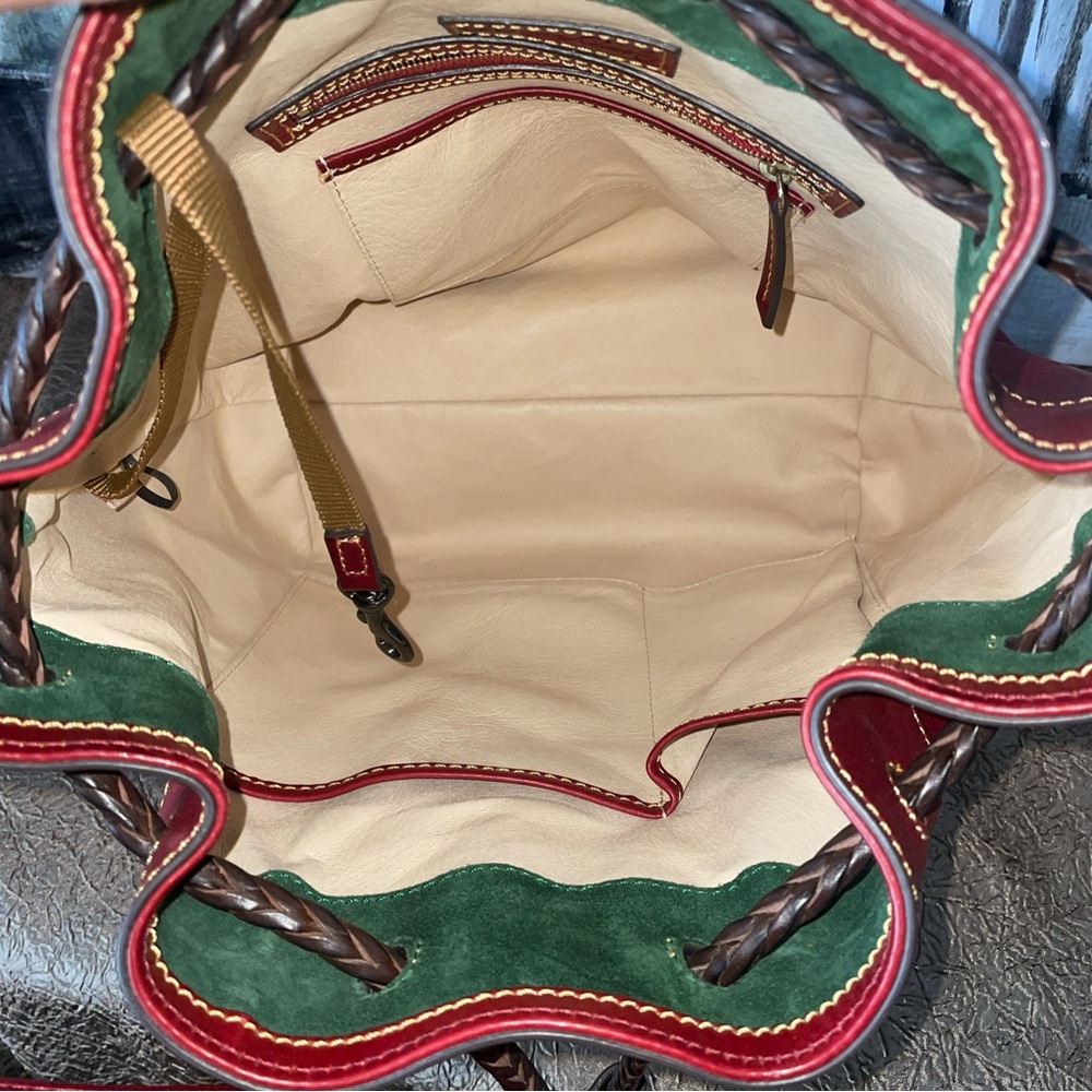 ❤️🤍💙Dooney & Bourke Hattie Drawstring Florentine Leather Shoulder Bag - Picture 14 of 16